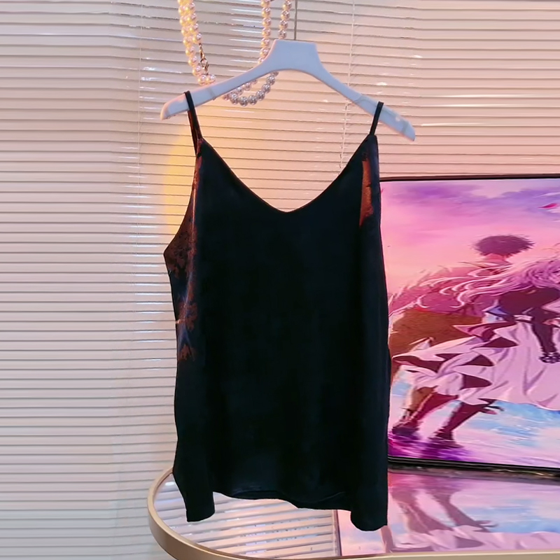 大码女装暗花V领吊带背心胖MM时尚复古风洋气法式减龄百搭打底衫 - 图0