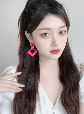 玫红火龙果色几何菱形耳环夸张女