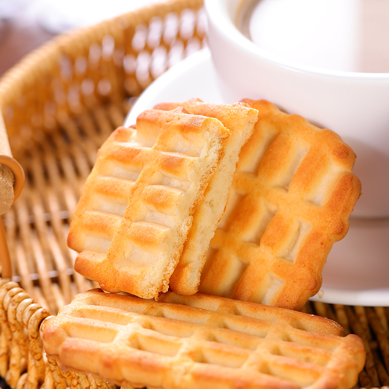 俄罗斯饼干进口食品小刺猬牛奶炼乳蜂蜜覆盆子味曲奇早餐零食饼干