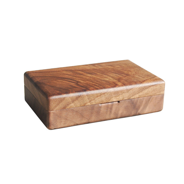 Fenghai famous suona reed box exquisite, beautiful and practical