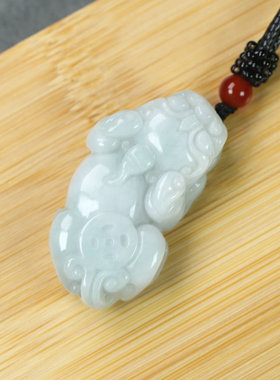 纯天然翡翠大招财貔貅玉吊坠项坠