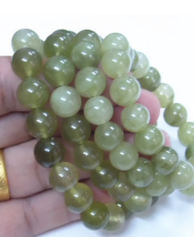 翡翠绿色龙纹水晶玉石手链