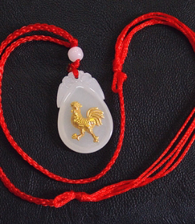 水滴形十二生肖金镶玉礼品吊坠
