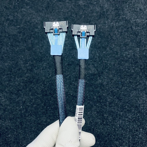 安费诺AMPHENOL MCIO 16X转2*MCIO 8X 5.0转接线 - 图2