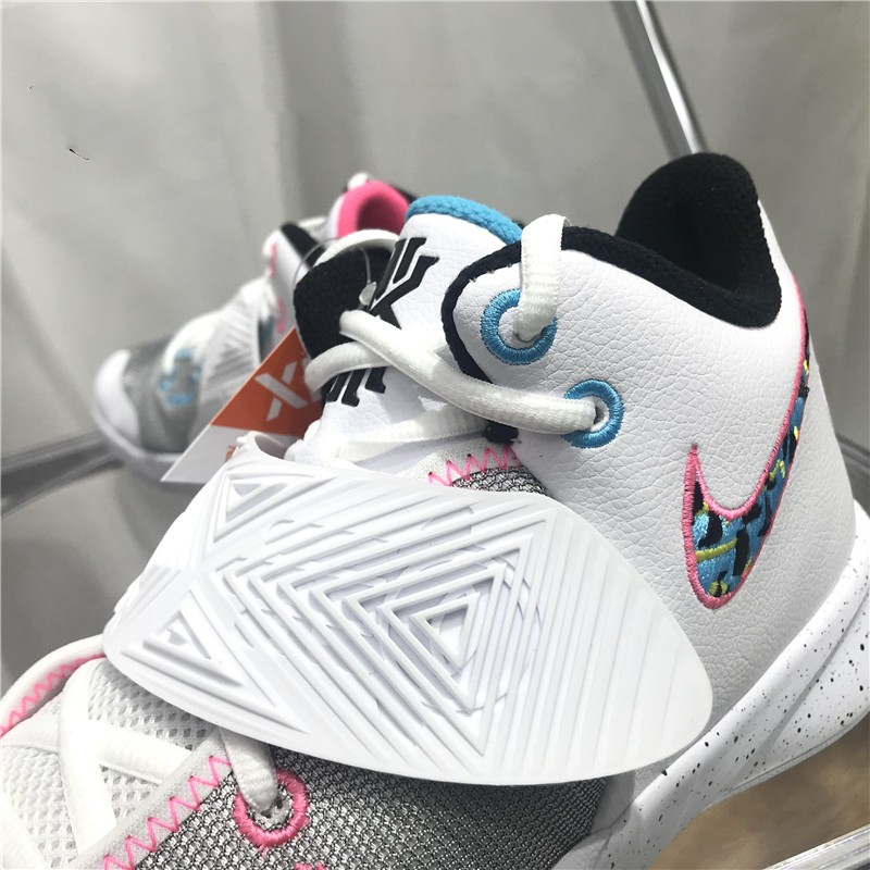 NIKE Kyrie Flytrap3 欧文3 EP鸳鸯白彩虹男实战篮球鞋CD0191-104 - 图1