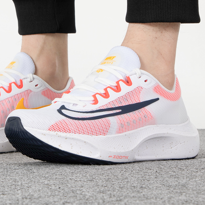 Nike耐克男鞋2023夏款ZOOM FLY 5碳板马拉松缓震透气跑步鞋DM8968 - 图0