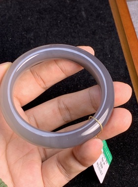 天然和田玉紫罗兰女款玉镯带证