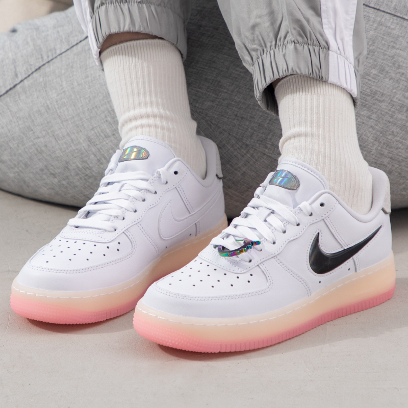 耐克Nike Air Force 1 AF1 龙年限定 女子空军一号低帮板鞋FZ5741 - 图0