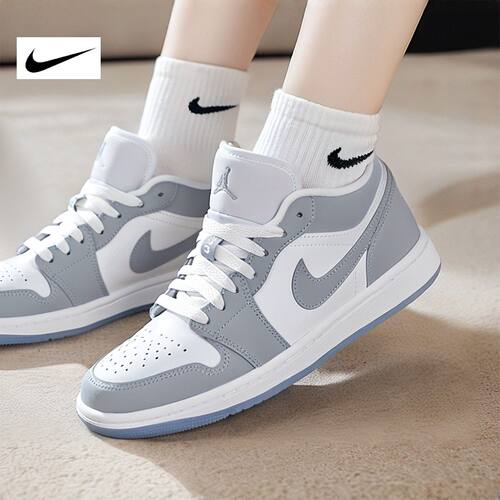 耐克男鞋板鞋Air Jordan 1 Low AJ1灰色低帮运动篮球鞋DC0774-105 - 图0
