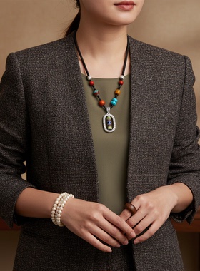 2025新款法式破碎感珍珠毛衣链女多层不对称项链秋冬高级轻奢叠戴