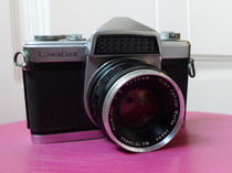 Rarely seen in Japans early KOWAFLEX side camera