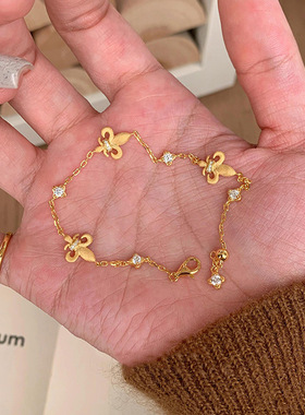 新款复古金色鸢尾花闪钻手链女ins小众轻奢镀黄金色感精致手饰