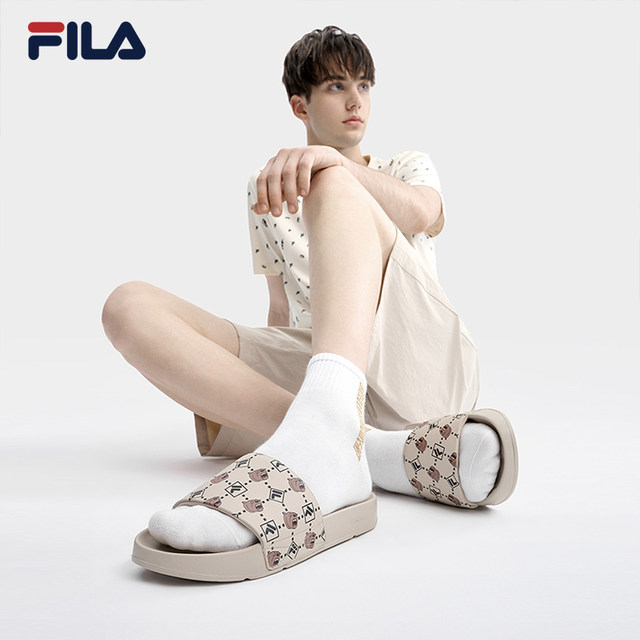 ເກີບແຕະຜູ້ຊາຍ FILA retro
