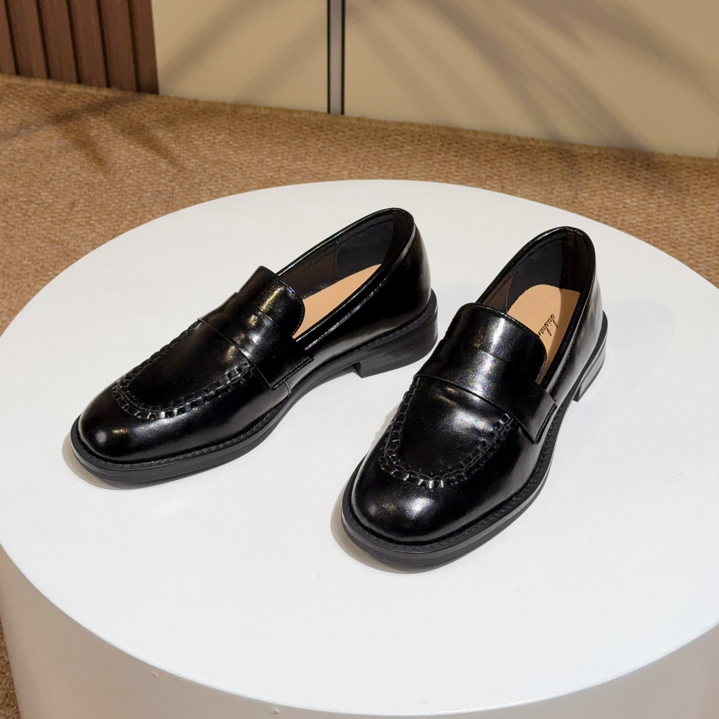 真皮英伦风一脚蹬简约乐福鞋女低跟豆豆鞋深口单鞋通勤百搭小皮鞋,淘宝优惠券,粉丝福利购,淘宝优惠卷