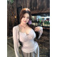 Annie ບໍ່ເປັນທີ່ນິຍົມ. ຄວາມປາດຖະຫນາອັນບໍລິສຸດ cardigan lace, suspenders ແລະ skirt ຊຸດສາມສ່ວນສໍາລັບແມ່ຍິງທີ່ມີໄຂມັນແລະຂະຫນາດໃຫຍ່.