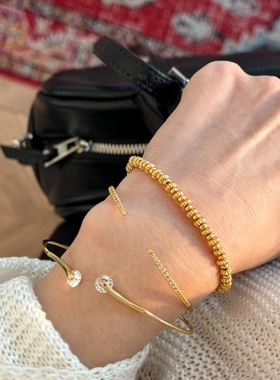 双皓石叠戴微镶细排手镯