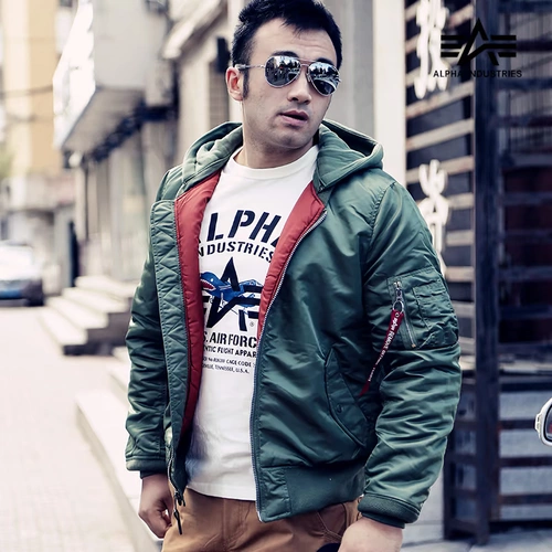 Демисезонная куртка, ветрозащитная удерживающая тепло толстовка с капюшоном, облегающий крой