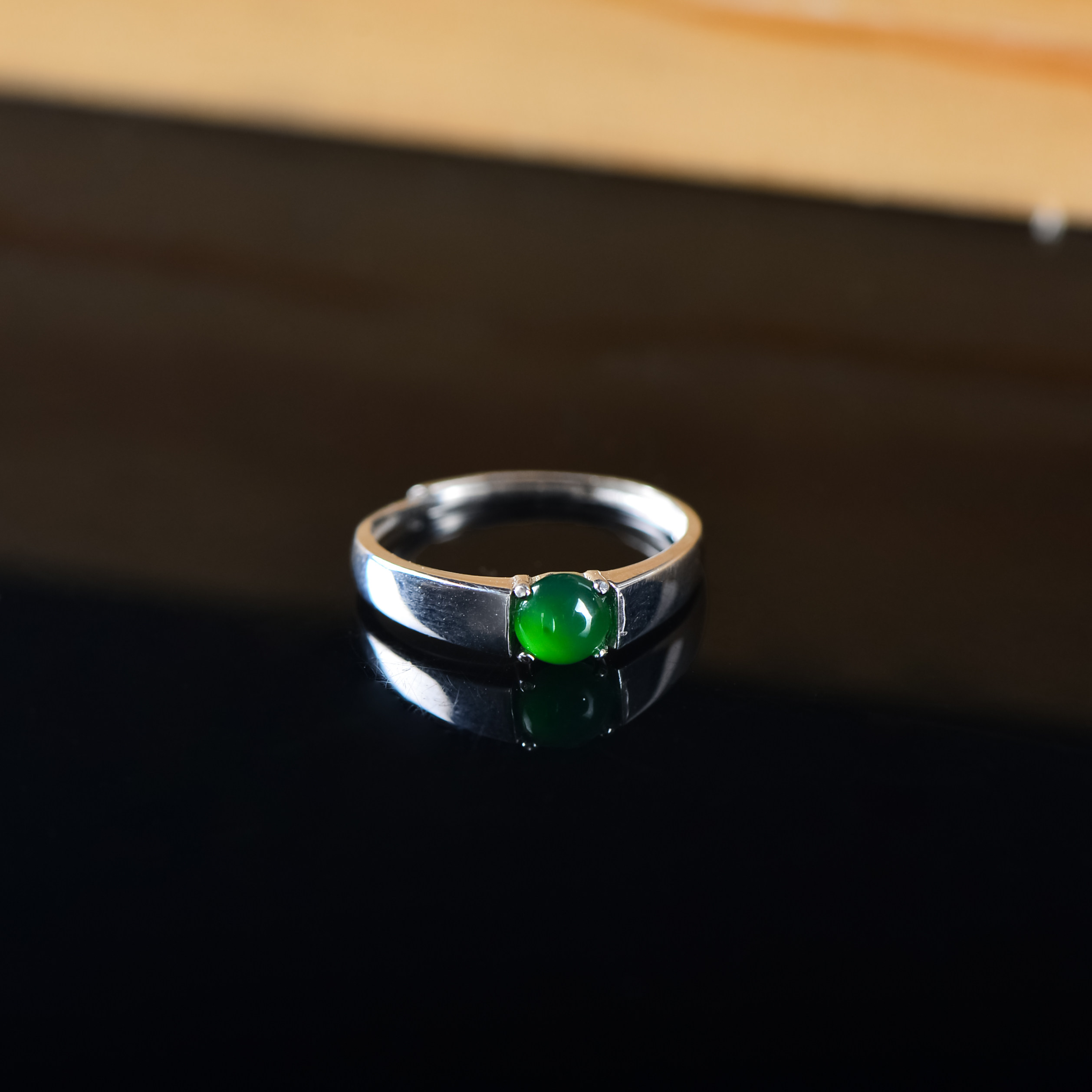 Natural A-grade jadeite ice green cabochon S925 silver inlaid ring for women, simple and versatile jewelry