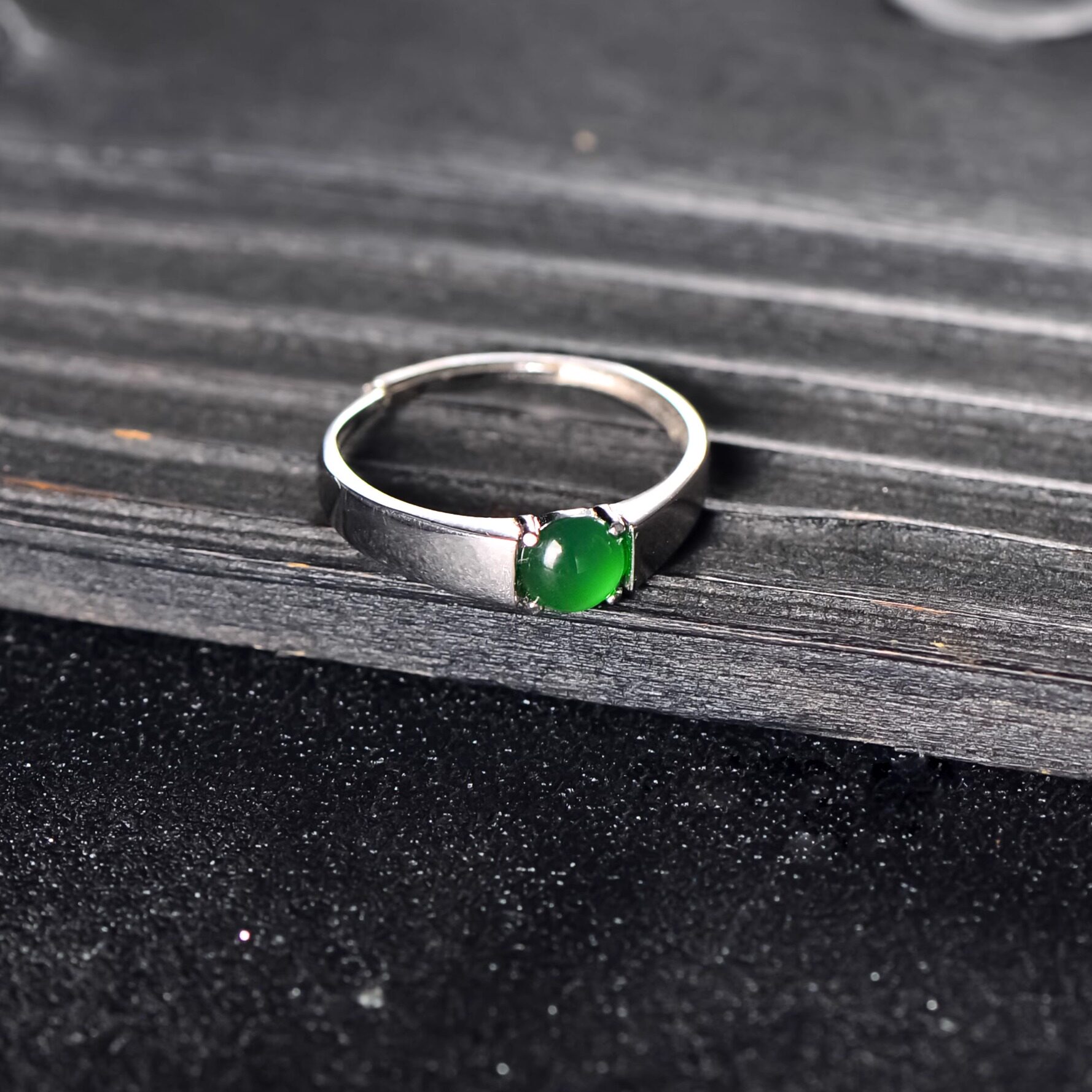 Natural A-grade jadeite ice green cabochon S925 silver inlaid ring for women, simple and versatile jewelry