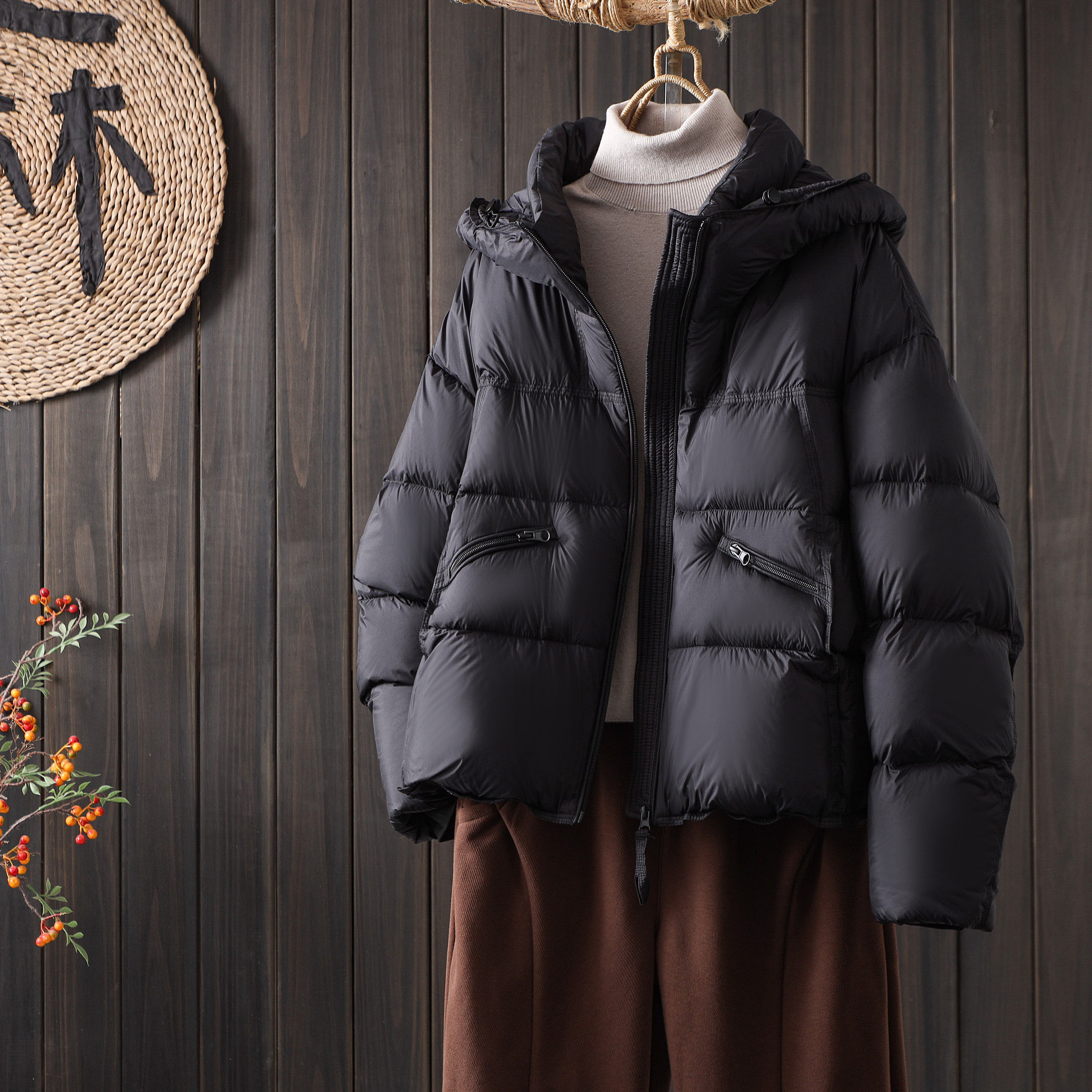 云朵泡芙连帽羽绒服女2025冬季文艺加厚保暖90白鸭绒简约气质外套,淘宝优惠券,粉丝福利购,淘宝优惠卷