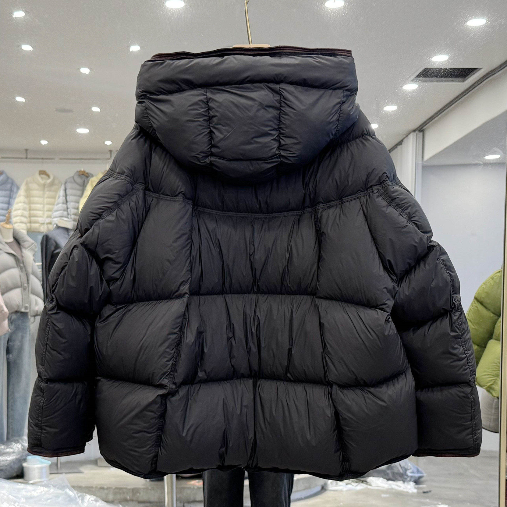 冬季时尚高级感宽松2025新款泡芙软糯90白鸭绒羽绒服气质外套女士,淘宝优惠券,粉丝福利购,淘宝优惠卷