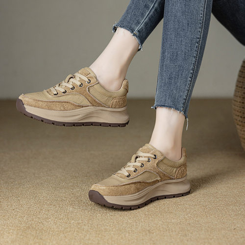 大码女鞋41到43加绒秋冬厚底休闲复古显脚小软底不累脚新款爆款42 - 图1