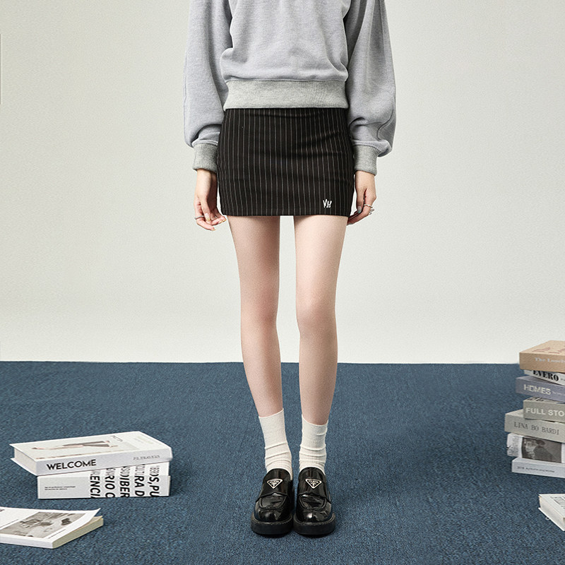 花铃太太新款女生甜美风包臀裙2026年夏季小众显瘦灰色半身裙低腰,淘宝优惠券,粉丝福利购,淘宝优惠卷