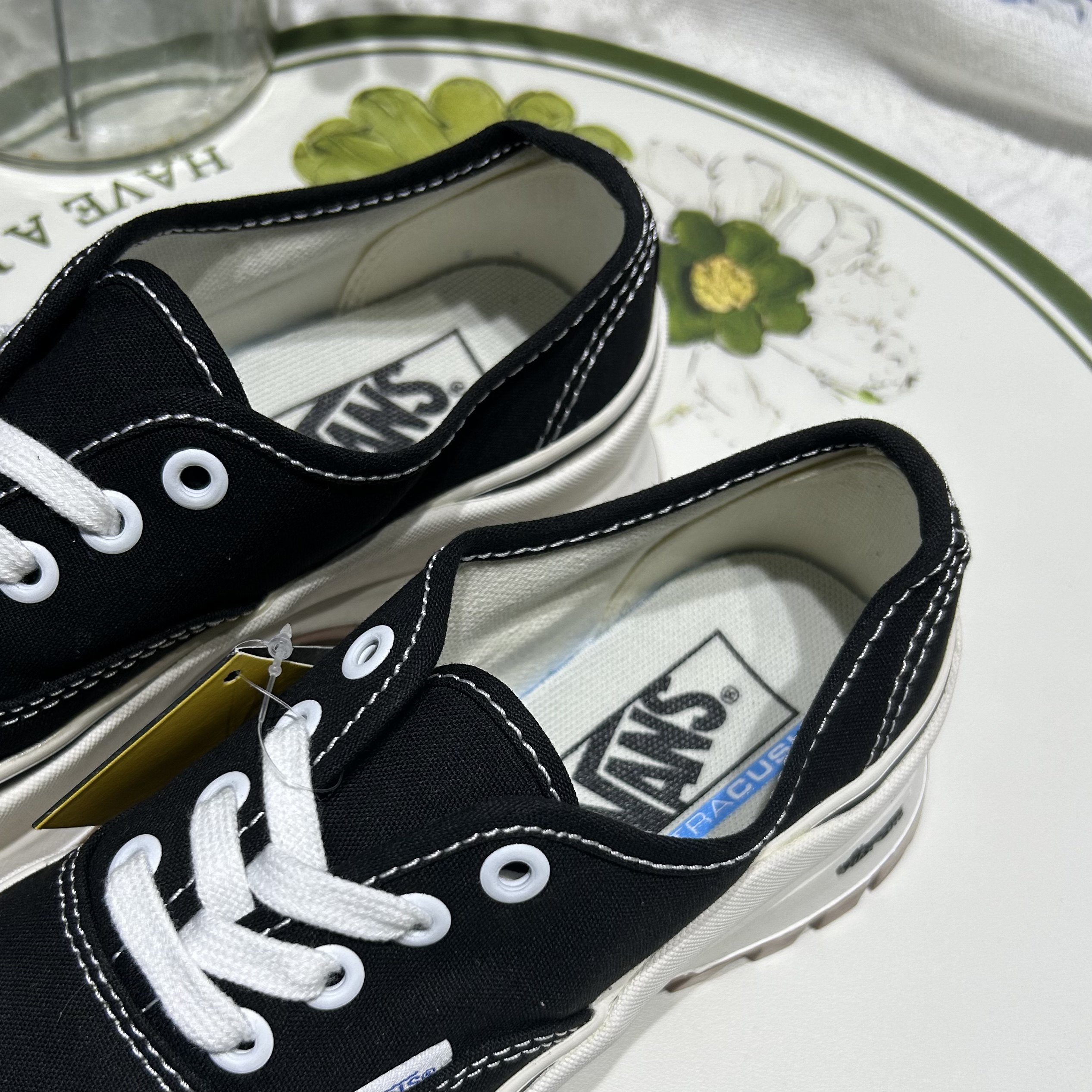Vans Authentic复古增高小心机时尚百搭运动休闲板鞋VN0A5JLW6BT,淘宝优惠券,粉丝福利购,淘宝优惠卷