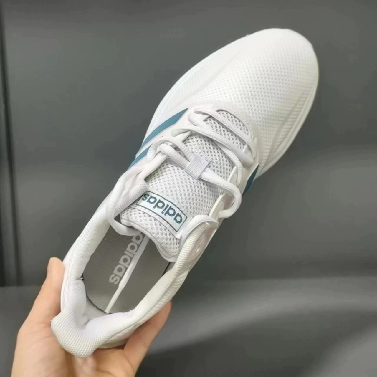 阿迪达斯/Adidas三叶草简约网面系带舒适轻便女休闲运动鞋EG8627 - 图3