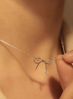 宏光女镶钻蝴蝶结项链吊坠潮流款