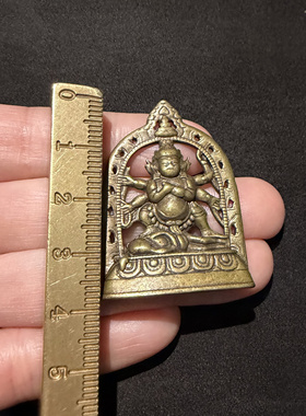 西藏利马铜黄铜六臂玛哈噶拉佛牌项链吊坠文玩随身大黑天复古风格