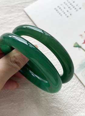 正品天然玛瑙玉髓手镯女款 10MM胖圆条绿色新中式玉石镯子送礼物
