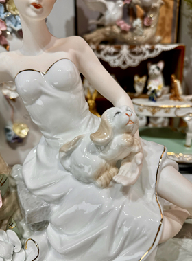 出口陶瓷摆件欧式人物雕塑家居装饰品客厅电视柜酒柜桌面工艺品