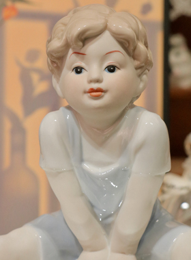 欧式陶瓷摆件西洋可爱男孩客厅卧室少女心工艺品摆设新婚生日礼物