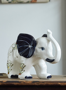 青花手工手绘大象摆件家居装饰品