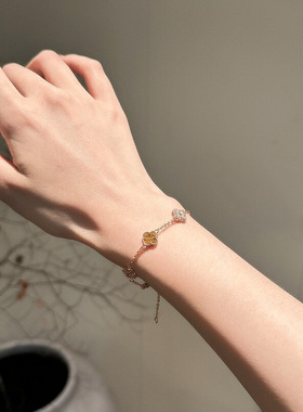 高版本四叶草五花手链女厚镀18K玫瑰金天然白贝母红玉髓直播代发