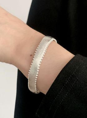 【两件包邮】精致拉丝花边手镯女气质优雅百搭个性冷淡风不规则戒