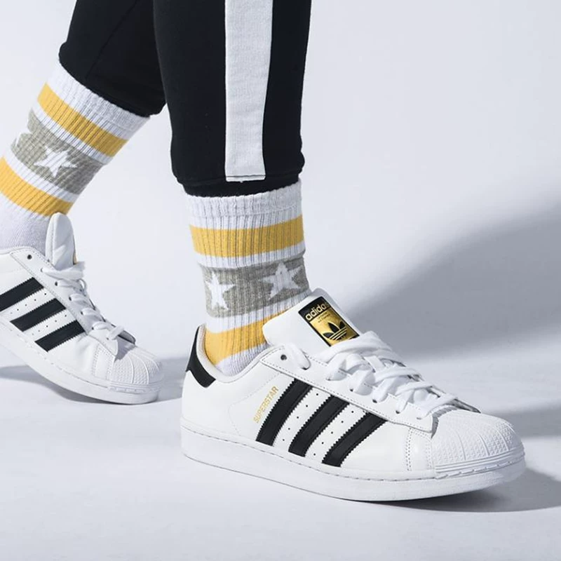 Трёхцветная звезда Adidas тривалент золотая накладка головка башни мужские маленькие белые кроссовки повседневная обувь и панельные туфли fu7712