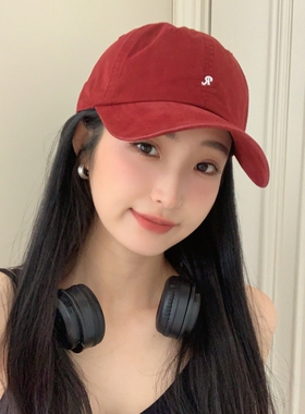新款字母刺绣软顶宽檐鸭舌帽女