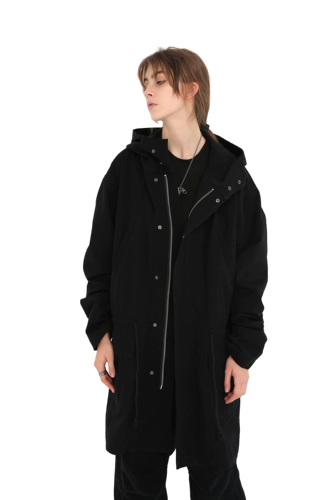 [UNKNOWNWORLD FW2020 封面印花黑色水洗Parka连帽鱼尾风衣外套]