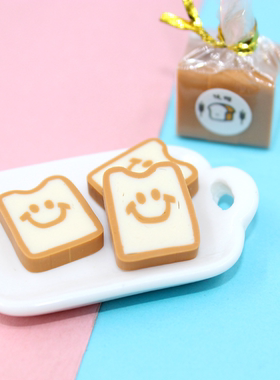 dollhouse微缩食玩迷你土司娃娃屋obj配件过家家玩具小布1：12