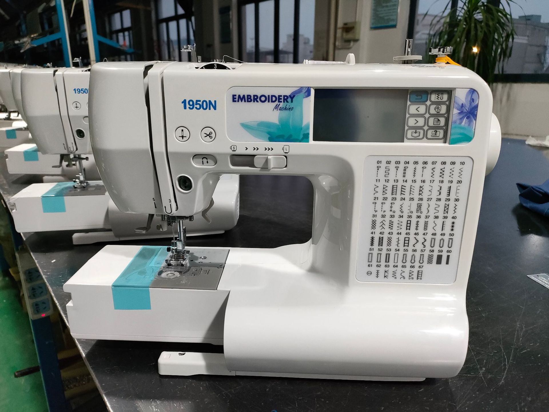 佐屹ZOYERSewing machine绣花机1950N小型台式家用电脑缝纫刺绣机 - 图1