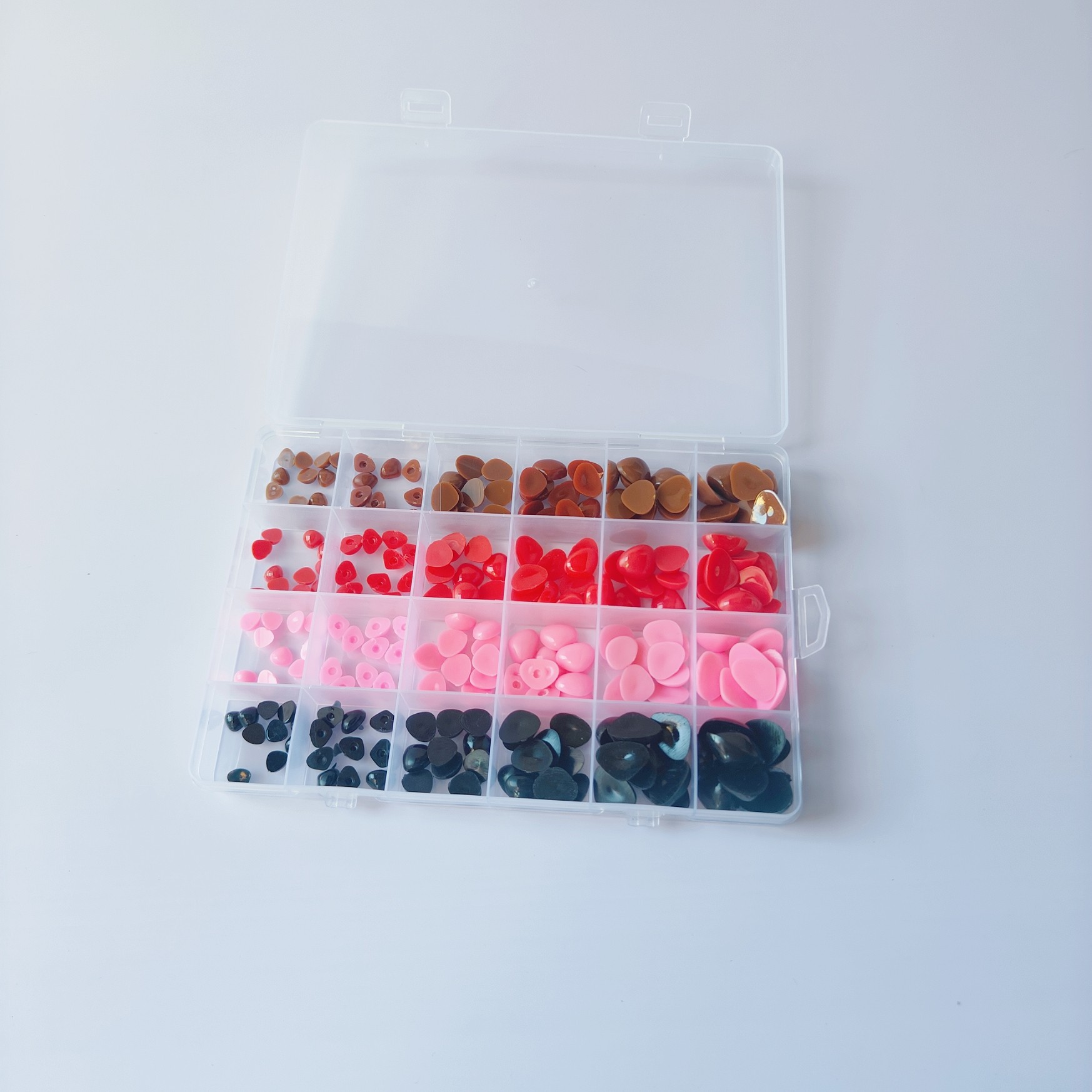 毛线编织玩偶鼻子100颗泰迪狗熊兔平面三角鼻毛绒玩具钩针DIY配件,淘宝优惠券,粉丝福利购,淘宝优惠卷