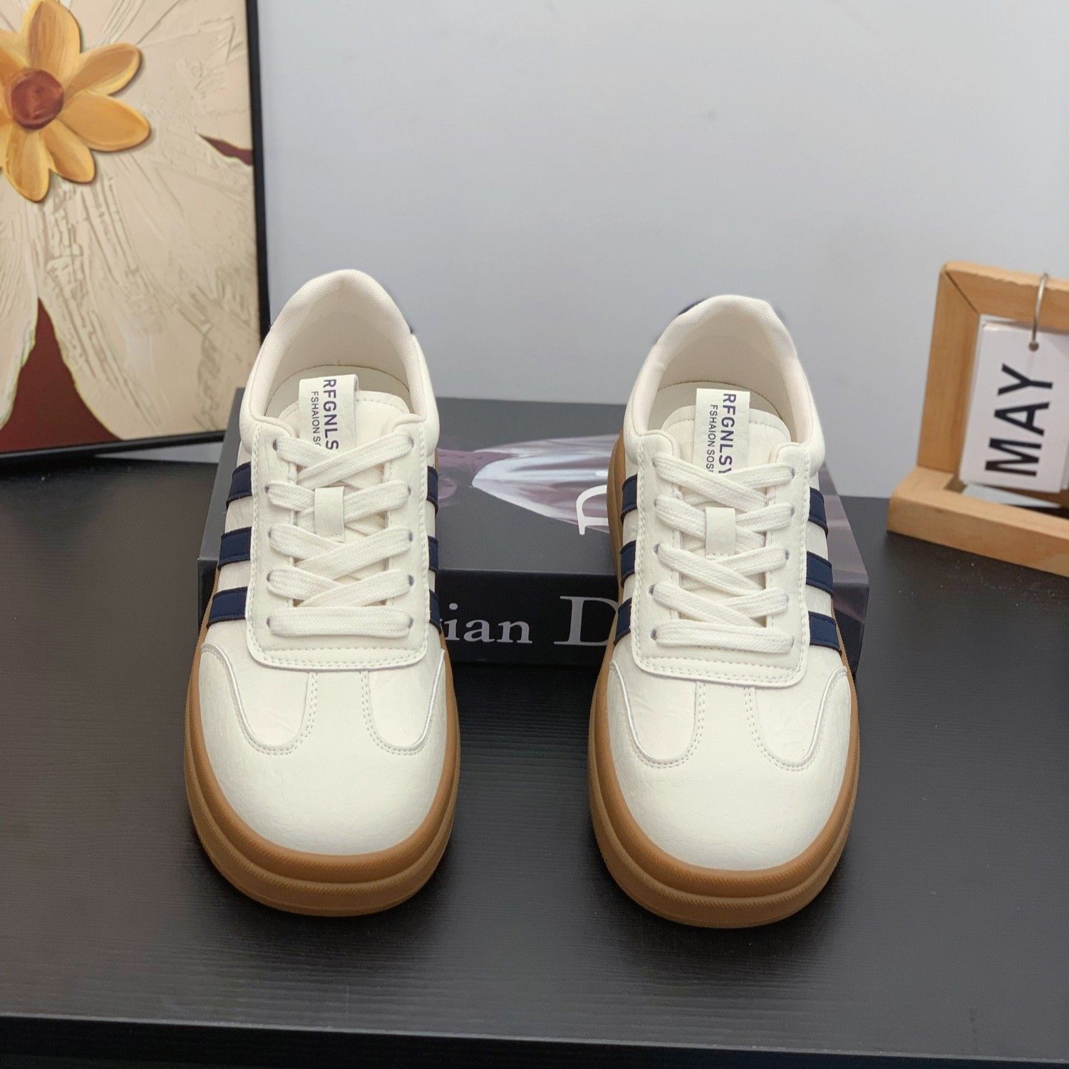 复古真皮德训鞋女2026春季新款百搭小白鞋爆款平底通勤休闲阿甘鞋,淘宝优惠券,粉丝福利购,淘宝优惠卷