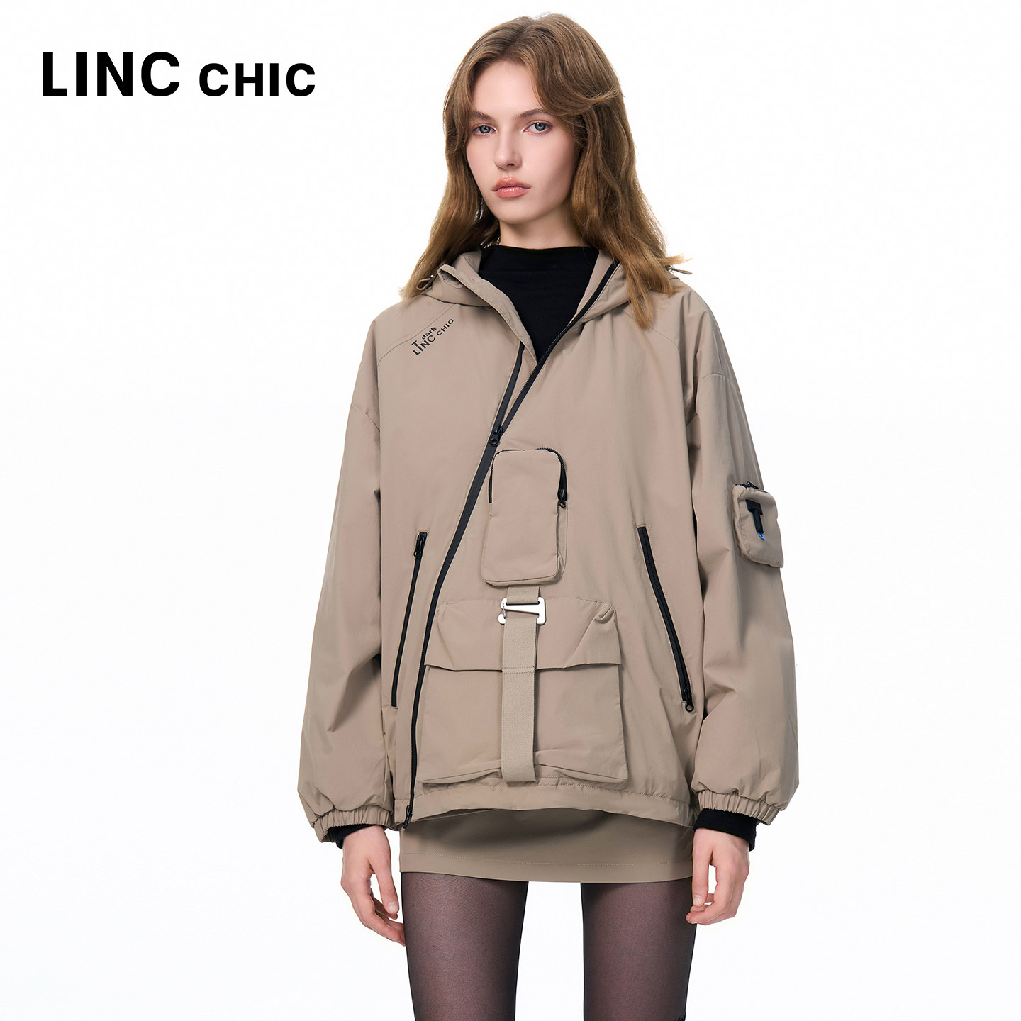 LINC金羽杰2025年秋季新款轻薄羽绒服无性别几何绗线羽绒服女2032