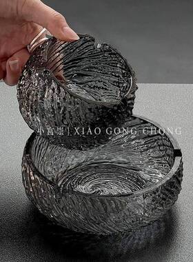 轻奢烟灰缸高级感高端大气上档次大小号玻璃个性家用客厅创意摆件