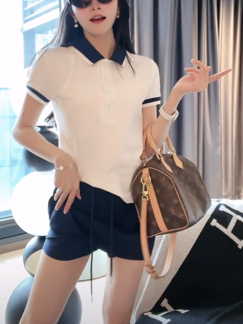 ດີຫຼາຍ! ກະທັດຮັດ!