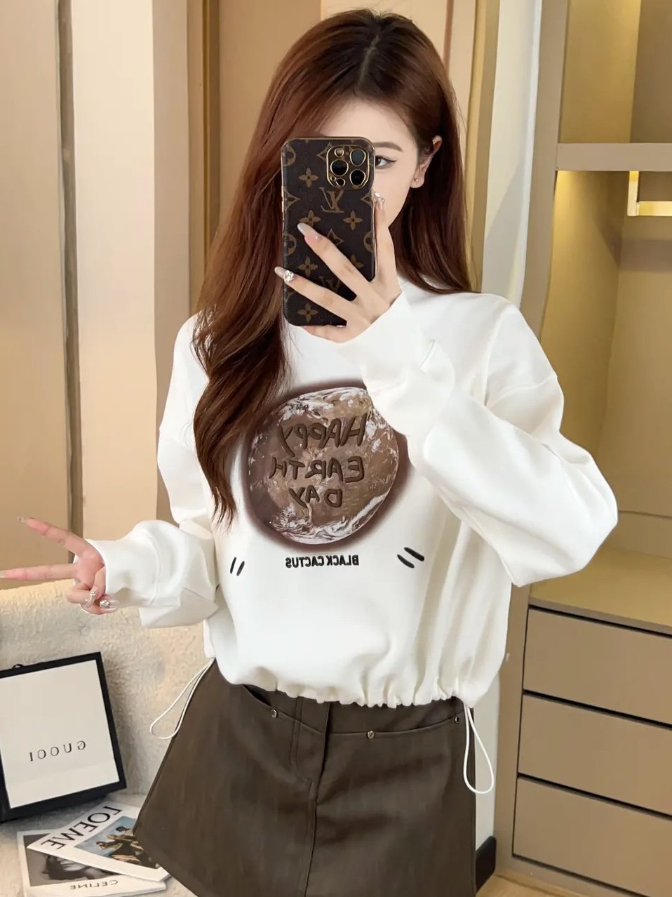 设计感下摆抽绳圆领卫衣女2023秋冬新款时尚印花刺绣大码长袖上衣,淘宝优惠券,粉丝福利购,淘宝优惠卷