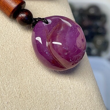 特价清一件天然红宝石随形吊坠用料厚实好18.2*20.2*15.5mm61.7ct