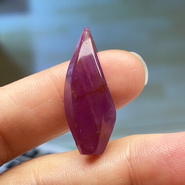 31.23ct天然红宝石六柱体男士挂坠吊坠 送男朋友新年礼物专柜正品